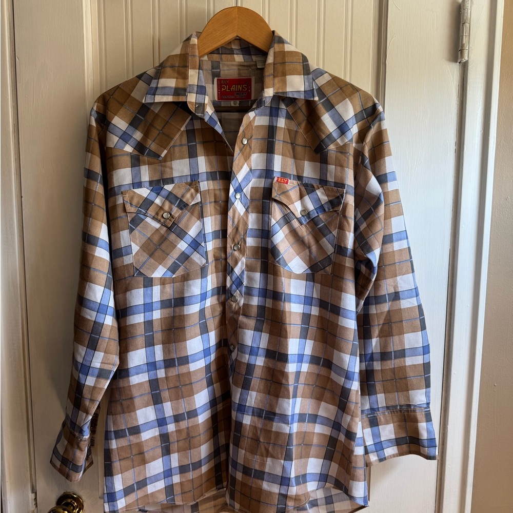 Ely Plains Vintage Western Plaid Button-Up Shirt